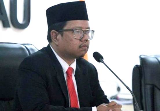 Ketua Bawaslu Riau Alnofrizal