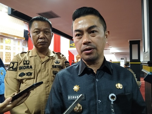 Pj Walikota, Risnandar Mahiwa ajak masyarakat kawal proses demokrasi (foto/Dini)