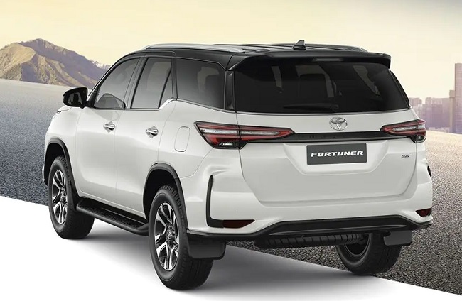 Bocor, Toyota Mau Bawa Fortuner 2.8 Ke Indonesia?