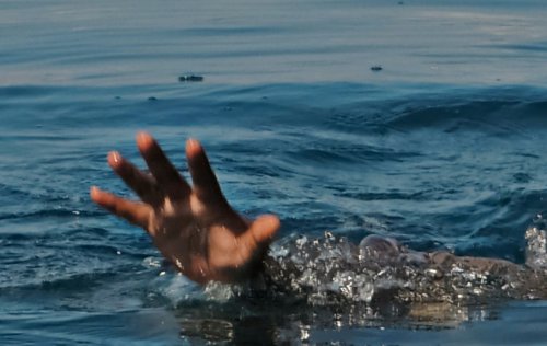 Ilustrasi warga asal Bandung tenggelam di Sungai Kampar (foto/int)