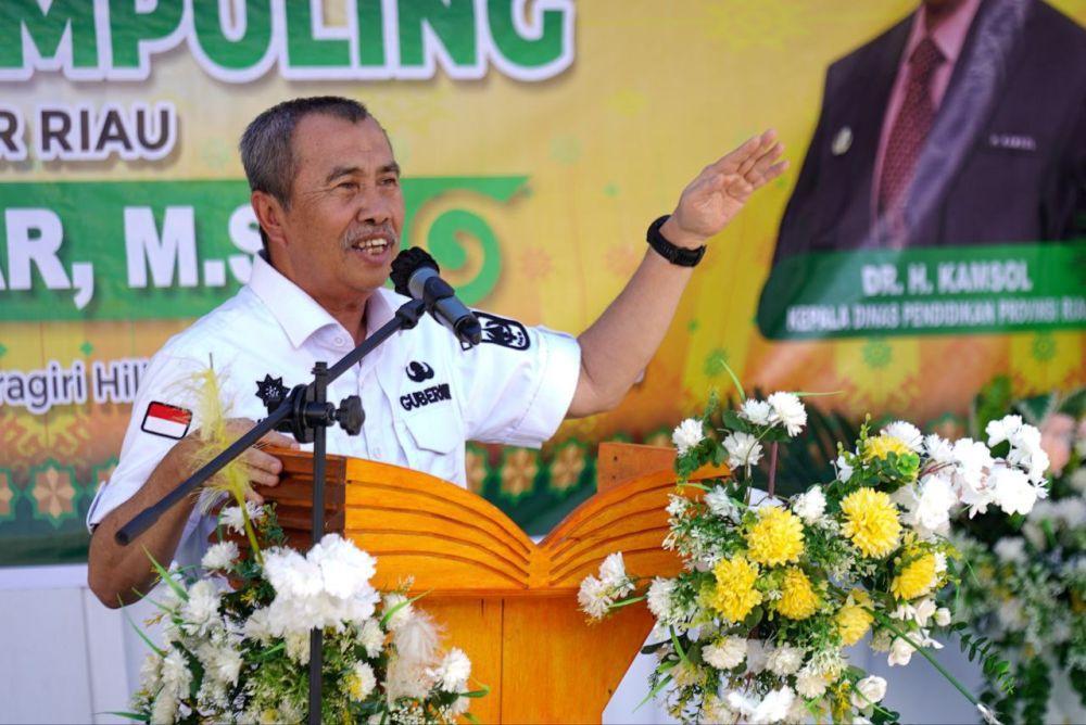 Momen berangkatnya Gubri Syamsuar ke Jerman kurang pas secara etika (foto/int)