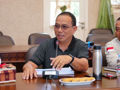 Ketua Umum KONI Siak, Husni Merza, mengundurkan diri dan posisinya kini digantikan oleh L. Budi Yuwono sebagai Plt Ketua Umum. (Diana Sari)