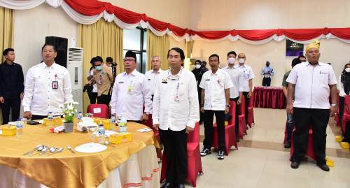 Asisten Bidang Administrasi Umum Setdakab Bengkalis Aulia saat menghadiri peluncuran program IPAN di Gedung Daerah Riau.(foto: zulkarnaen/halloriau.com)