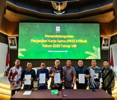 Dukung Petani, BRK Syariah Teken Kerja Sama Tiga Pihak untuk Peremajaan Sawit Rakyat