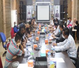 Suasana hearing bersama DPRD, Forum Honorer Kepulauan Meranti keluhkan pemotongan gaji