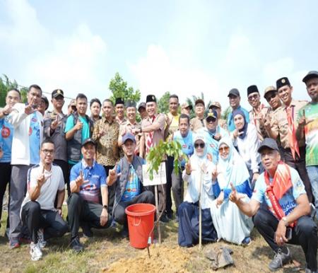 Porserosi Pekanbaru Tanam 1.000 Pohon di Venue Sepatu Roda Sport Center Kulim