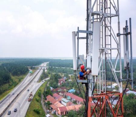 Kuartal I 2025 Gemilang, XL Axiata Raup Pendapatan Rp 8,6 Triliun