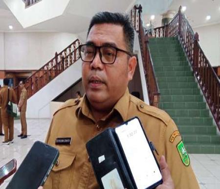 Plt Kadisdik Riau, Edi Rusma Dinata.(foto: barkah/halloriau.com)