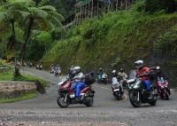 64 Bikers Honda jelajah misteri Lobang Kolam Kampar.