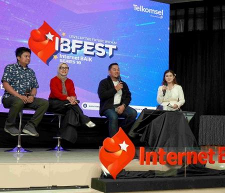Level Up The Future with AI! IBFEST Series 10 Hadir di 4 Kota, Telkomsel Siap Cerahkan Literasi AI Generasi Muda Indonesia