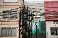 Pemko Pekanbaru dan APJATEL bersinergi rapikan kabel telekomunikasi yang menjuntai (foto/int)