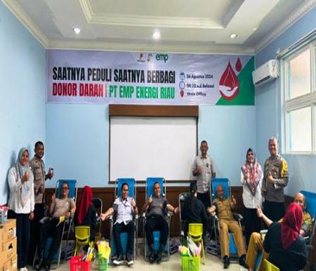 Kegiatan donor darah PT EMP.(foto: andi/halloriau.com)