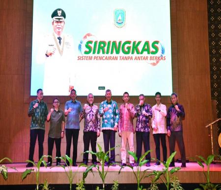 Launching program aplikasi E-Verifikasi dan SP2D online di Pemkab Anambas (foto/ist)