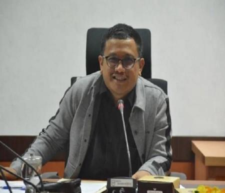 Ketua DPRD Riau sementara, Makmun Solikhin.(foto: int)