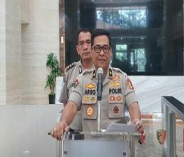 Karopenmas Polri Brigjen Argo Yuwono mengatakan telah menahan 12 tersangka penyebar hoaks terkait corona. 