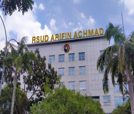 RSUD Arifin Achmad dituding telantarkan pasien (foto/yuni)