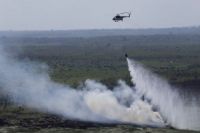 Waterbombing karhutla di Riau.(ilustrasi/int)