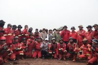 Menhut meninjau lokasi Karhutla dan gelar bakti kesehatan di Ukui, Pelalawan (foto/Andy)