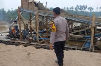 Dua Hari, Polisi Temukan 7 Rakit PETI di Kuansing, Dua Dibakar di Sentajo Raya