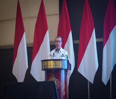 Gubri Syamsuar saat rapat koordinasi Lintas Sektoral Operasi Mantap Brata Lancang Kuning 2024 (foto/Mc)