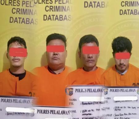 4 Pengedar Sabu di Pelalawan Ditangkap, Polisi Masih Buru Pemasok