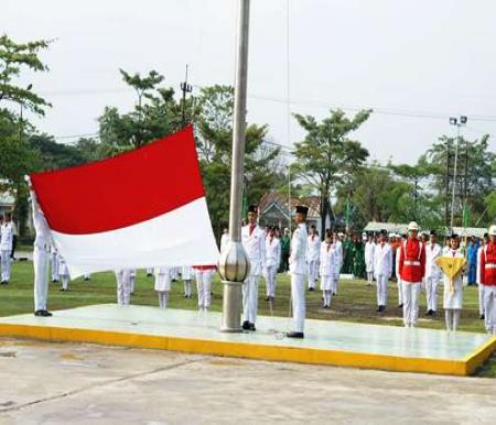 Upacara HUT ke-79 RI di Riau Kompleks PT RAPP, Sabtu (17/8/2024) berlangsung khidmat.(foto: istimewa)