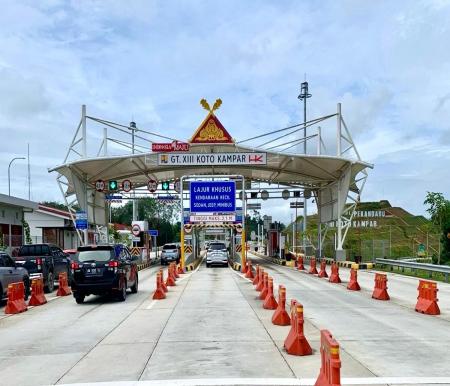 Nomor darurat Tol Riau untuk libur panjang Isra Miraj dan Imlek 2025 (foto/rivo)