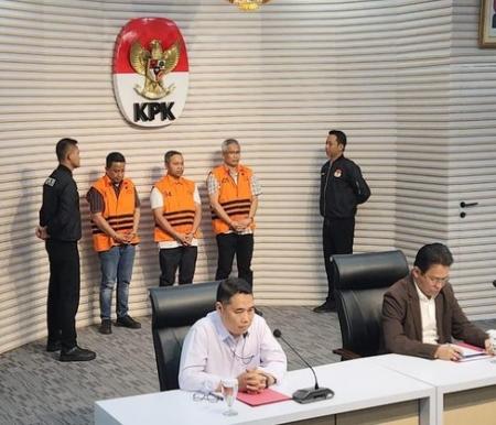 Gubernur Riau Abdul Wahid Diduga Terima Fee Proyek 5 Persen, KPK Ungkap Modus Pemerasan