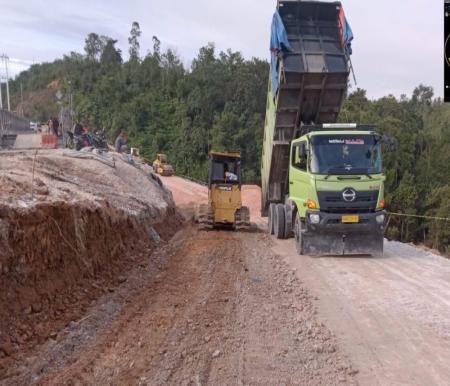 Progres perbaikan Jalan Longsor di Lintas Riau-Sumbar capai 70% (foto/int)