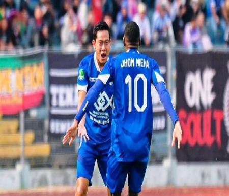 Jhon Mena, punggawa PSPS Pekanbaru.(foto: int)