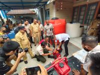 BRK Syariah memperkuat kesiapsiagaan Anambas, serahkan pompa dan tangki air untuk masyarakat (foto/ist)