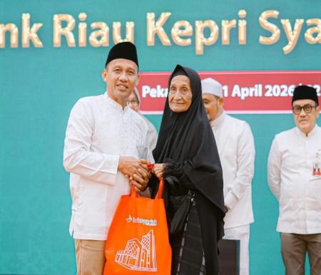 Haru dan Penuh Syukur, Zaimar Wujudkan Impian Haji Setelah 10 Tahun Menunggu