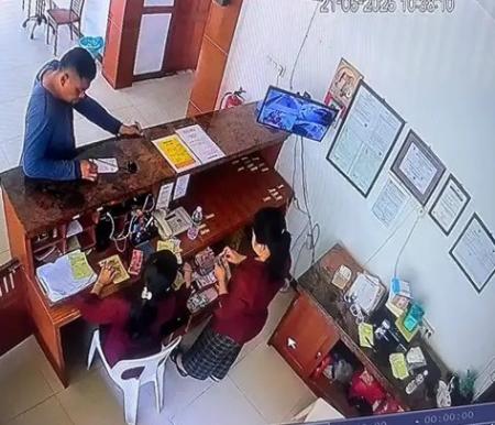 Karier Puluhan Tahun Runtuh Seketika, Karyawan Pos di Pekanbaru Bobol Brankas demi Narkoba dan Judi Online