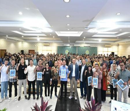 Bisnis Indonesia Goes to Campus (BGTC) 2024 di Unri (foto/ist)