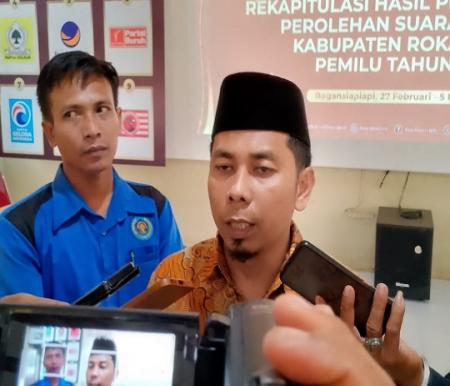 Ketua KPU Rokan Hilir, Eka Murlan (foto/afrizal)