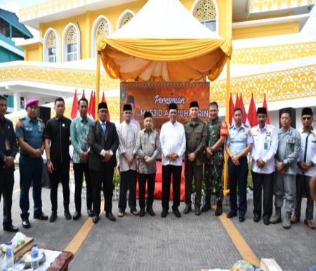 Gubernur Kepri, Ansar resmikan pengembangan sarana infrastruktur Masjid Al Muhajirin dari CSR BRK Syariah (foto/int)