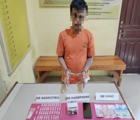 Bersembunyi di Bawah Kasur, Pelaku Pencurian Ruko di Kampar Akhirnya Dibekuk