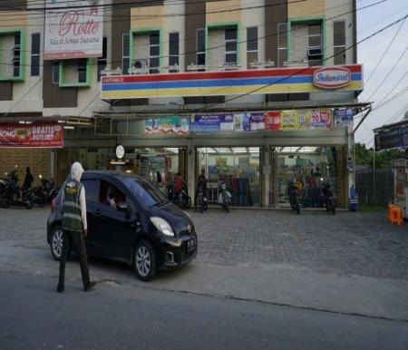 Pemko Pekanbaru kaji kebijakan parkir di Indomaret dan Alfamart (foto/int)