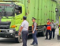 Ilustrasi Kadishub Pekanbaru, Masykur razia truk bertonase besar (foto/int)