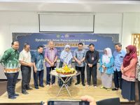 Kegiatan syukuran Program Studi D3 Teknologi Pulp dan Kertas Unri yang meraih akreditasi unggul.(foto: fitri/halloriau.com)