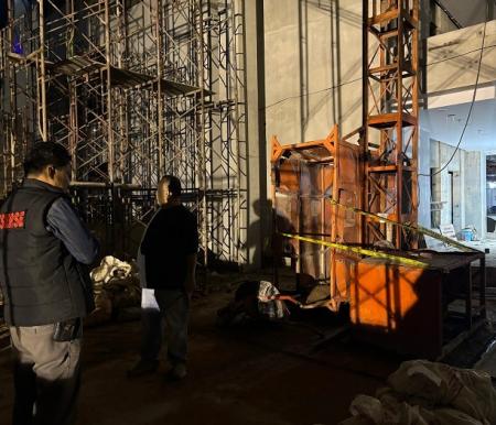 Tragis! Lift Barang Proyek RS Santa Maria Terjun, Tiga Pekerja Terluka