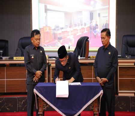 Rapat paripurna saat Ranperda Pertanggungjawaban Pelaksanaan APBD Tahun 2023