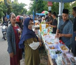 Pedagang takjil musima di Pekanbaru ramai pembeli (foto/int) 