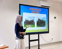 Perempuan dari komunitas Orang Rimba atau Suku Anak Dalam (SAD) di Jambi yang menempuh pendidikan tinggi di Kota Jambi (foto/ist)