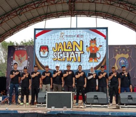 KPU dan Polres Sukses Gelar Senam Sehat, di Lapangan Taman Bukit Gelanggang (foto/bambang)