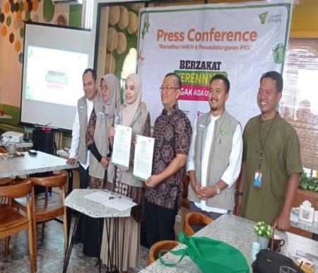 Dompet Dhuafa Riau gaungkan tema Berzakat Kerennya Gak Ada Obat (foto/ist)