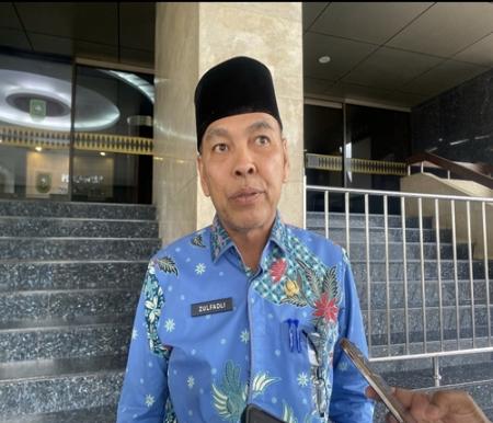 Kepala Dinas Sosial Riau, Zulfadli. (Foto: Sri Wahyuni)