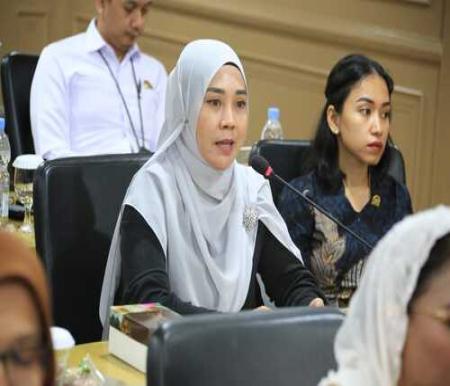 Anggota Komite III DPD RI Sewitri