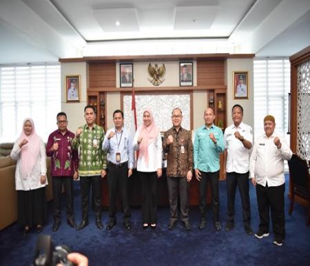 BRK Syariah bersama OJK Provinsi Riau melakukan kunjungan ke Kantor Bupati Indragiri Hulu (foto/ist)