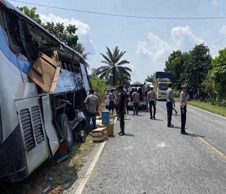 Bus PMH Tabrak Truk di Lintas Timur Pelalawan, Sopir Kabur dan 4 Penumpang Tewas